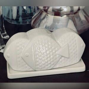 West Elm Ceramic 3D Fish Butter Dish in Cobalt Blue MCM Swedish Style